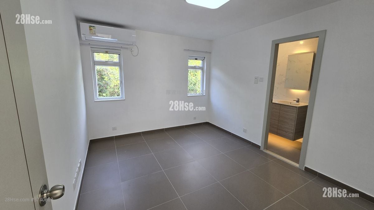 村屋 租盘 4 房 , 3 浴室 1,400 平方尺