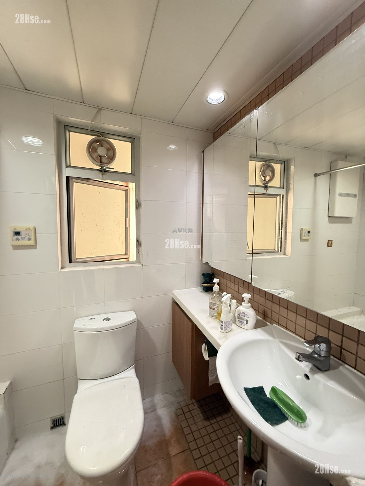 叠茵庭 售盤 2 房 , 1 浴室 381 平方呎