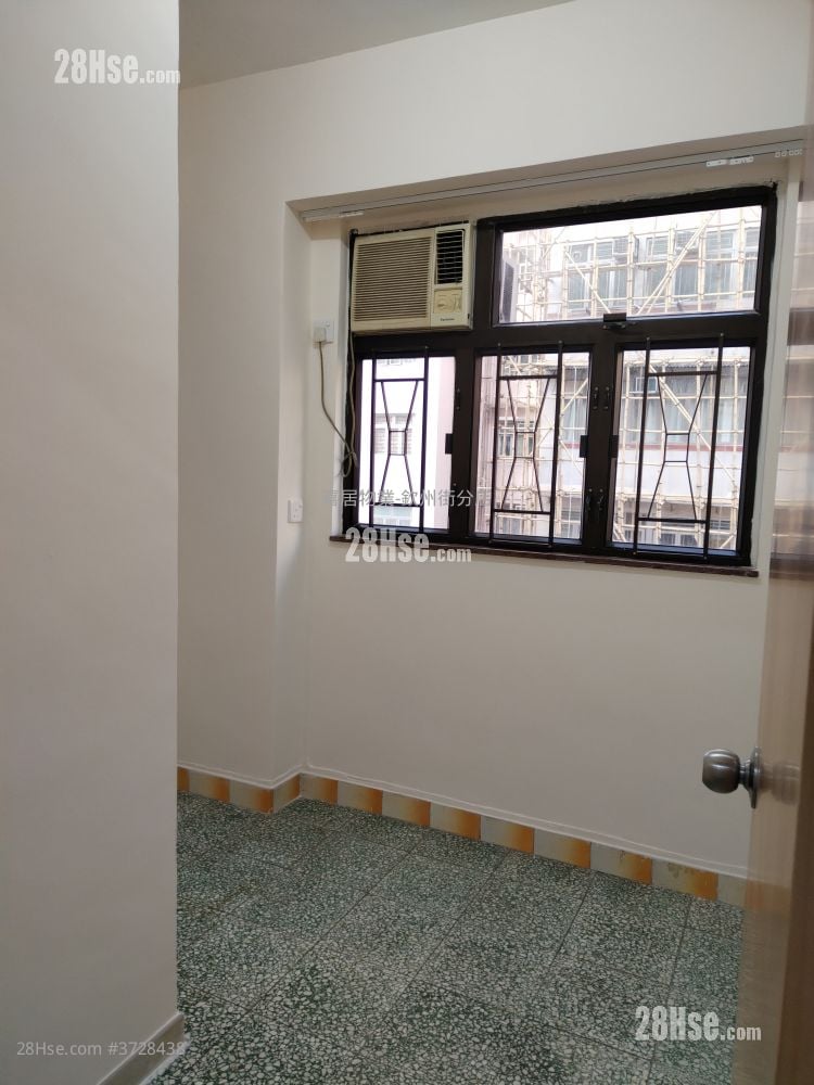 On Fai Building Rental 2 Bedrooms , 1 Bathroom 284 ft²