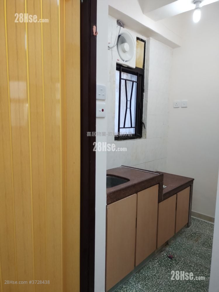 On Fai Building Rental 2 Bedrooms , 1 Bathroom 284 ft²