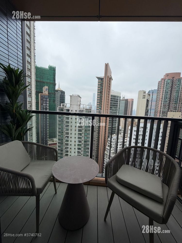 The Queens Rental 1 Bedroom , 1 Bathroom 266 ft²