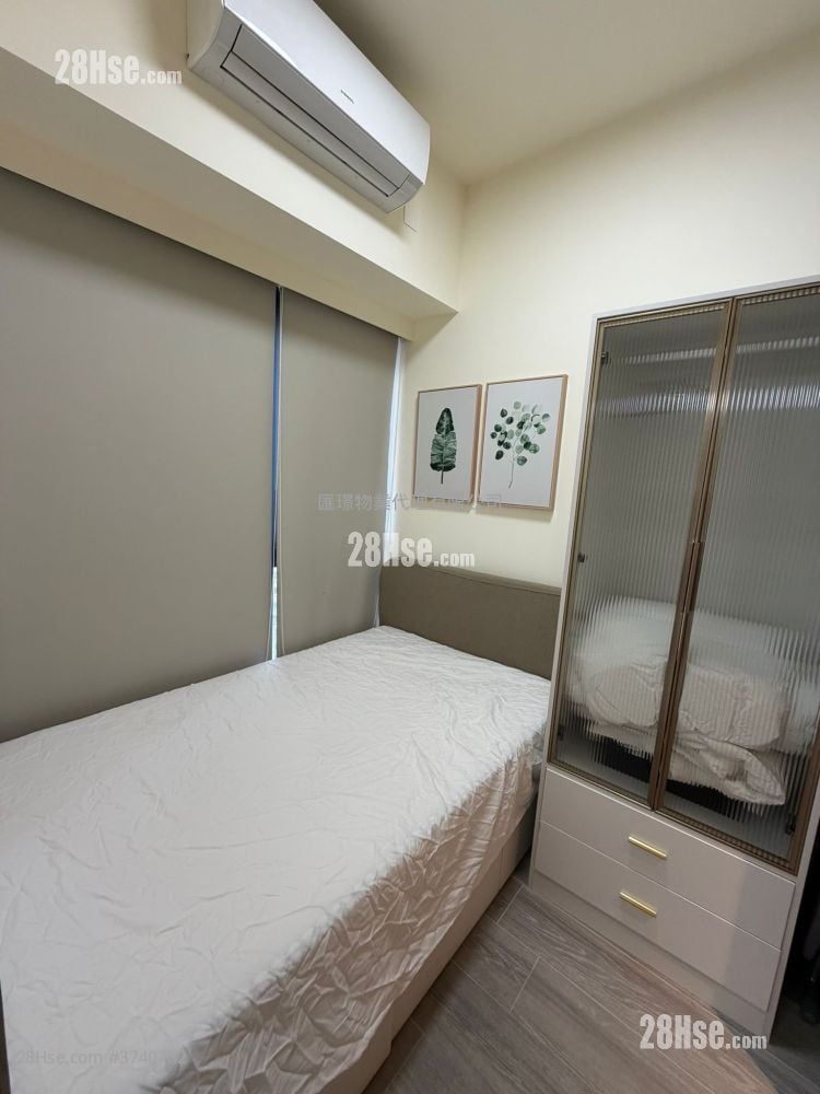 The Queens Rental 1 Bedroom , 1 Bathroom 266 ft²