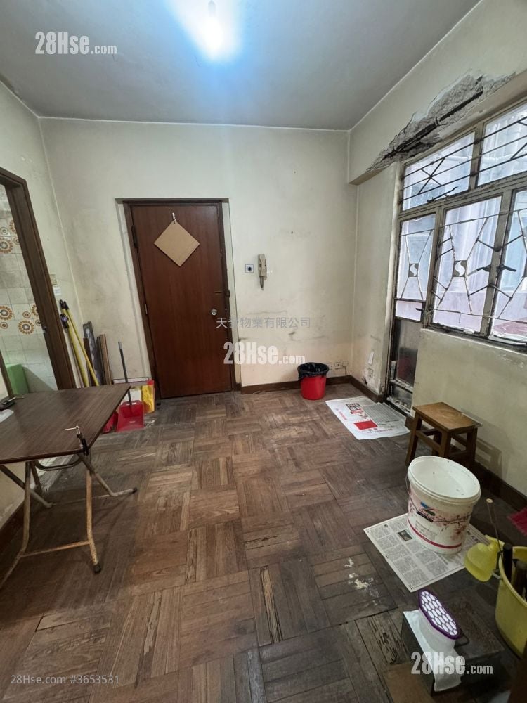 龍華大廈 售盤 2 房 , 1 浴室 307 平方呎