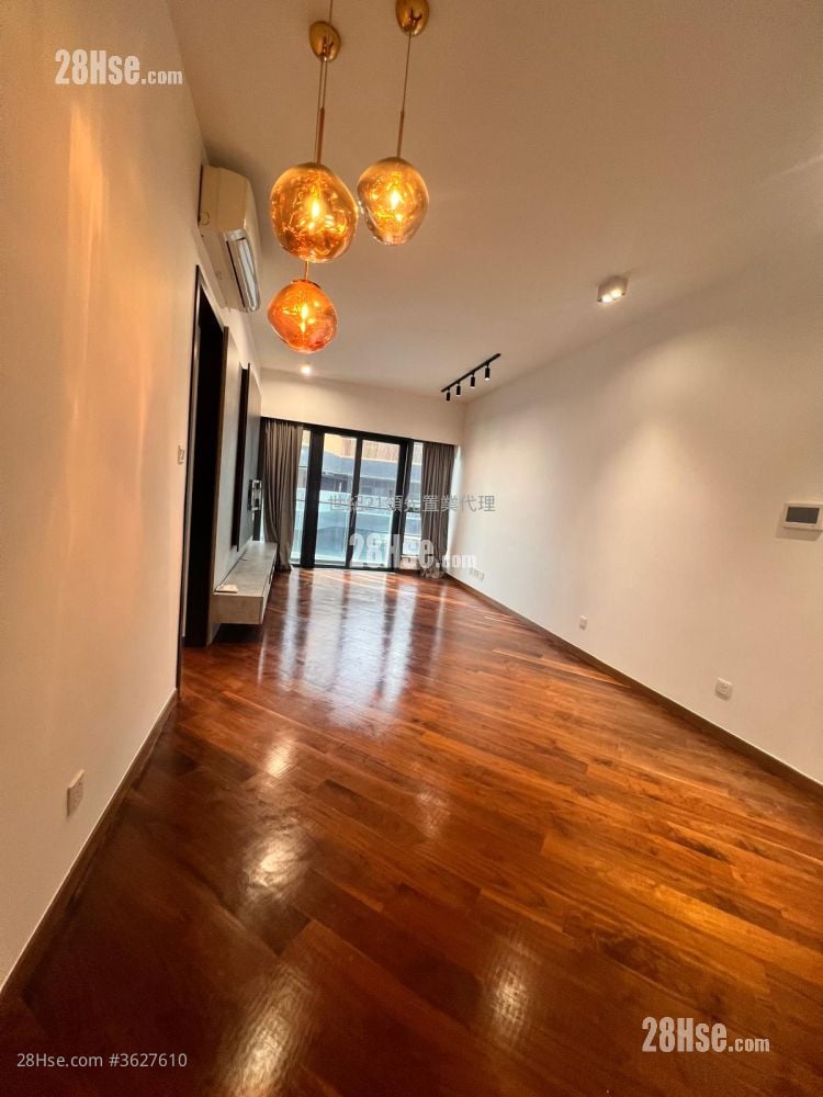 Parc Inverness Sell 2 Bedrooms , 3 Bathrooms 883 ft²