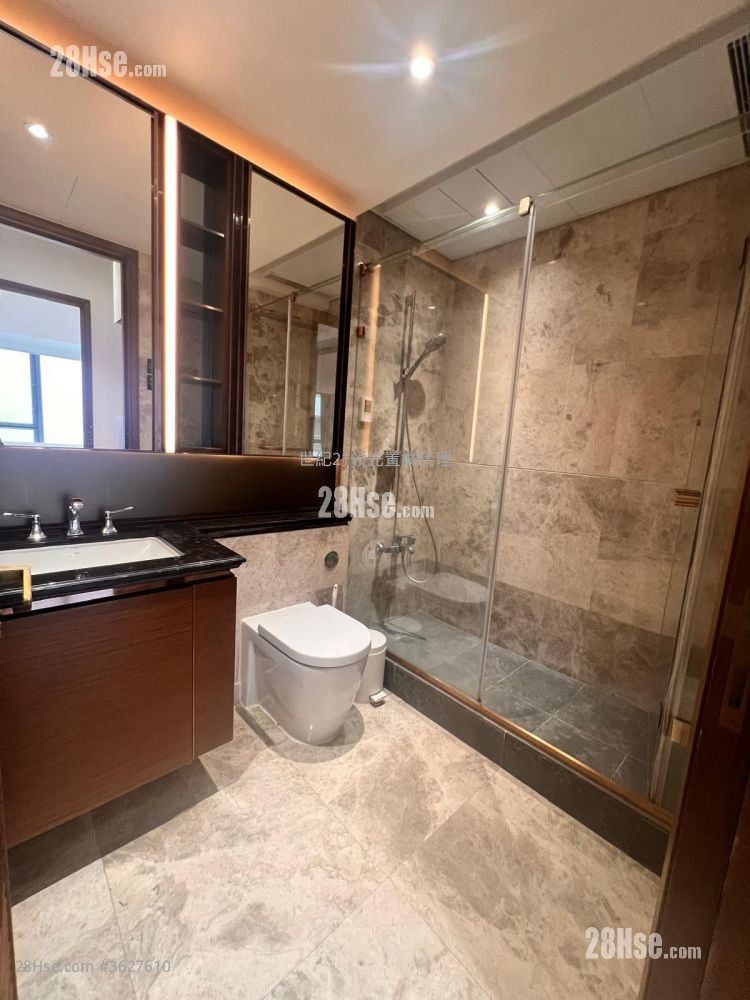 Parc Inverness Sell 2 Bedrooms , 3 Bathrooms 883 ft²