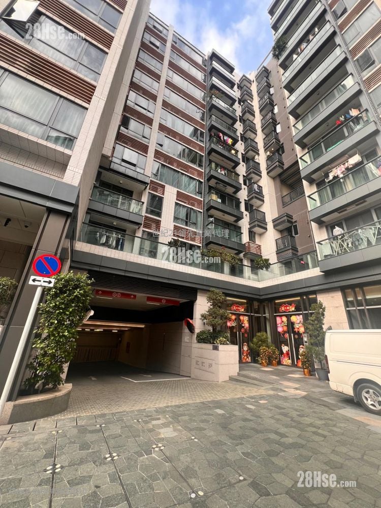 Parc Inverness Sell 2 Bedrooms , 3 Bathrooms 883 ft²