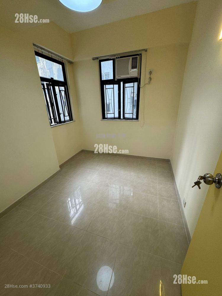 安慶大樓 租盤 2 房 , 1 浴室 338 平方呎