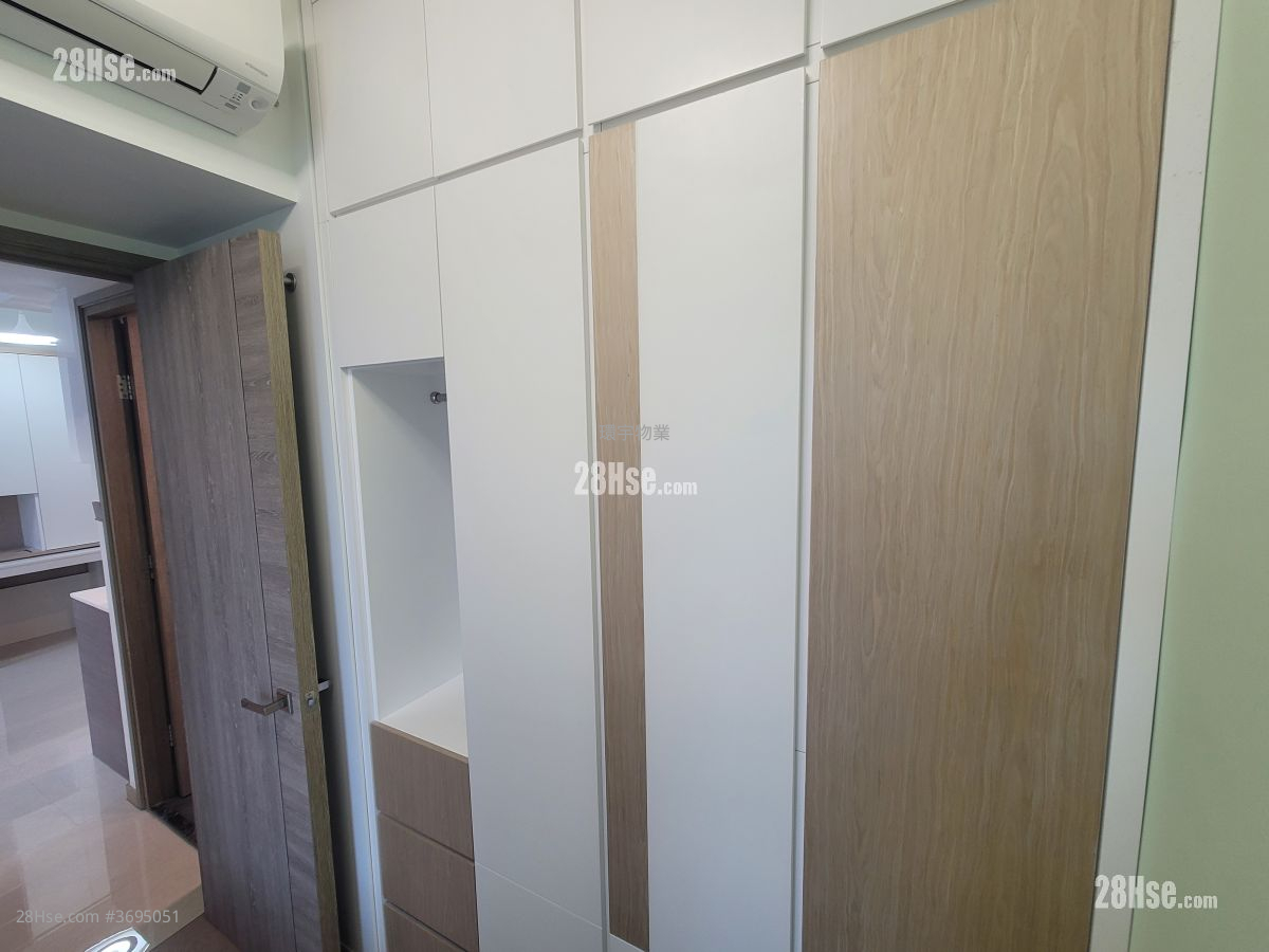 Aurora Rental 2 Bedrooms , 1 Bathroom 444 ft²