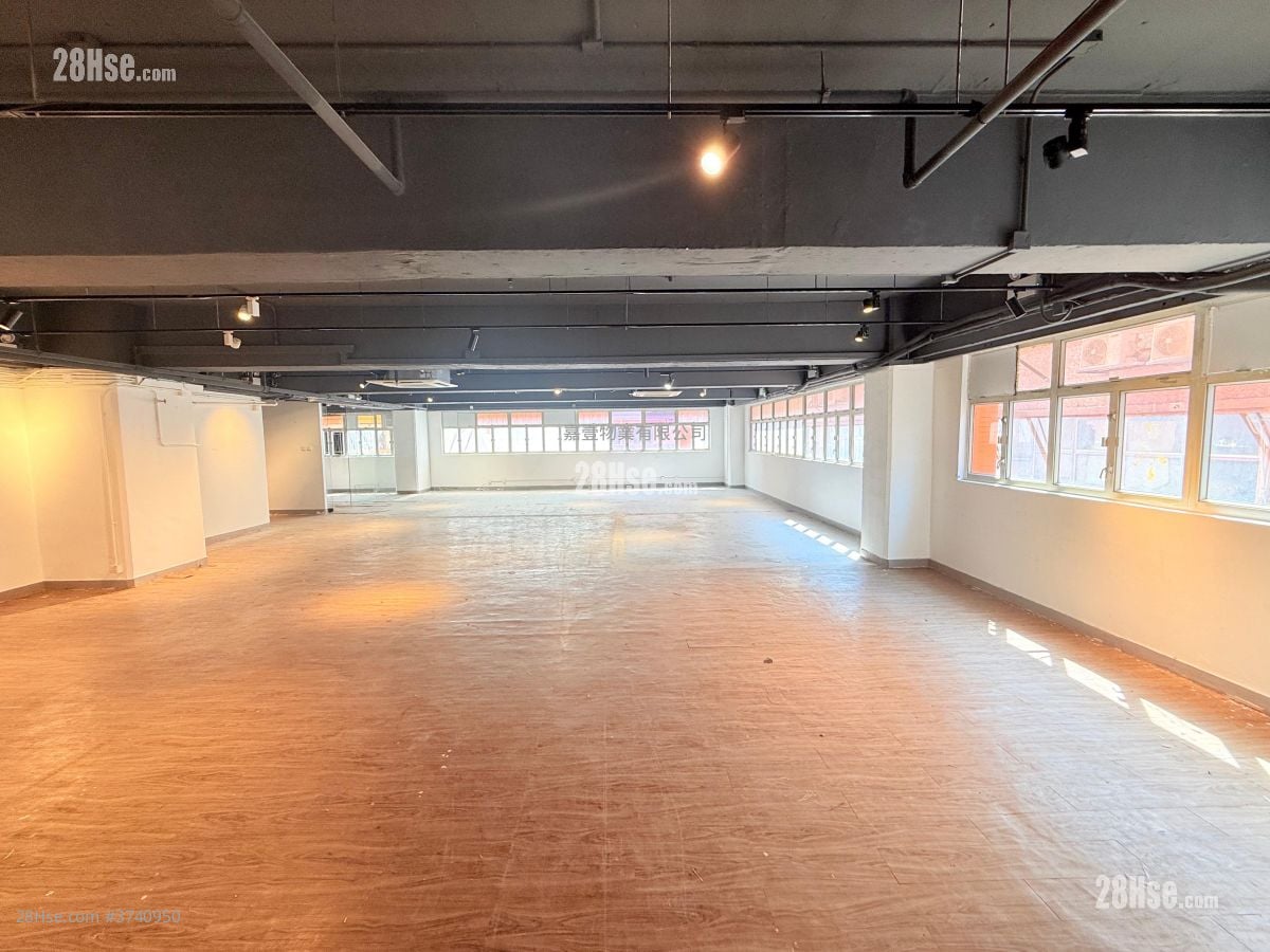 骆驼漆大厦 租盘 2,660 平方尺