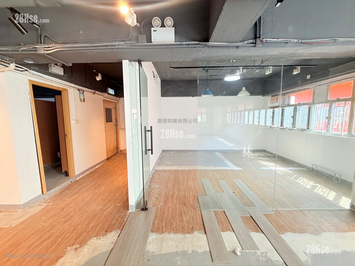 骆驼漆大厦 租盘 2,660 平方尺