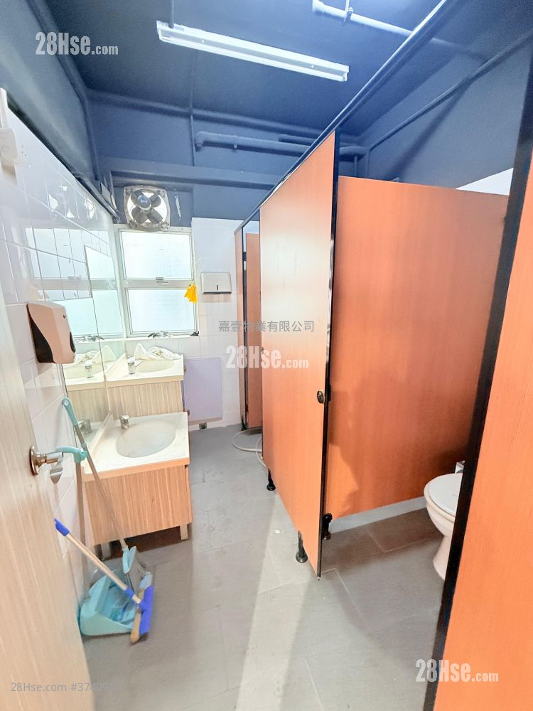 骆驼漆大厦 租盘 2,660 平方尺