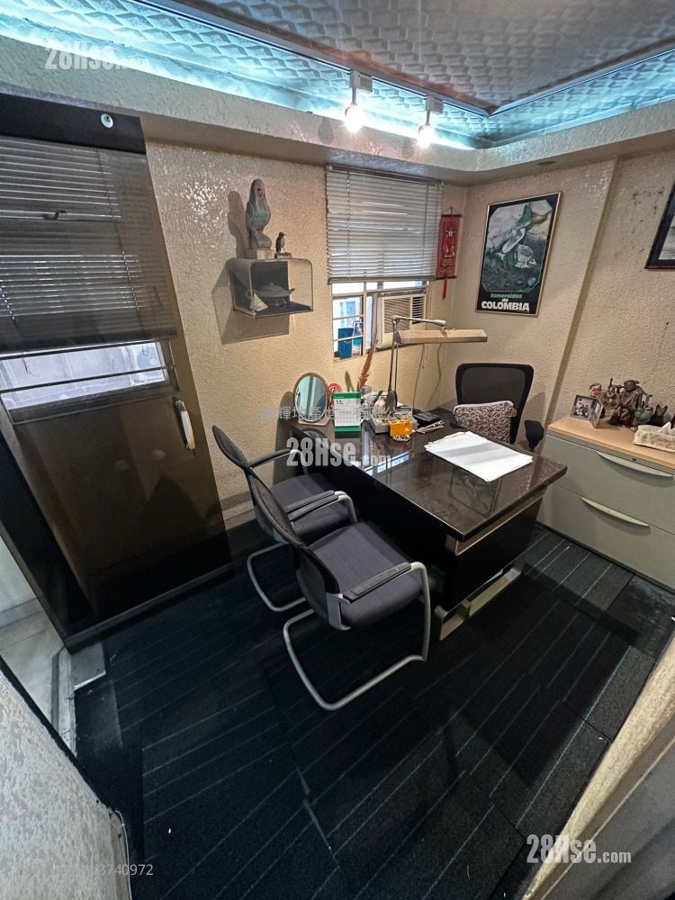 Lising Court Sell 1 Bedroom , 1 Bathroom 351 ft²