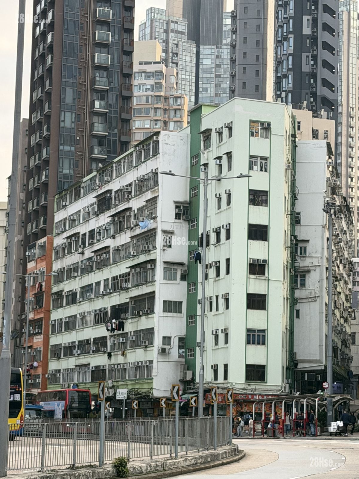 Chat Ma Mansion Rental Studio , 1 Bathroom 170 ft²