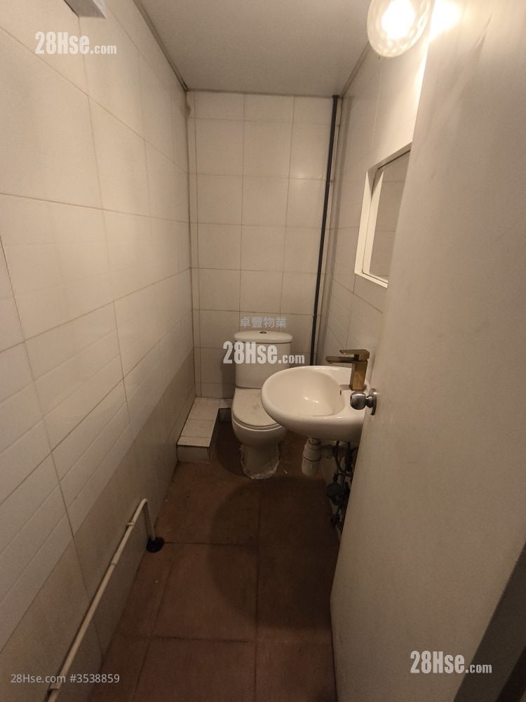 Hang Cheong Factory Building Rental Studio , 1 Toilet 700 ft²