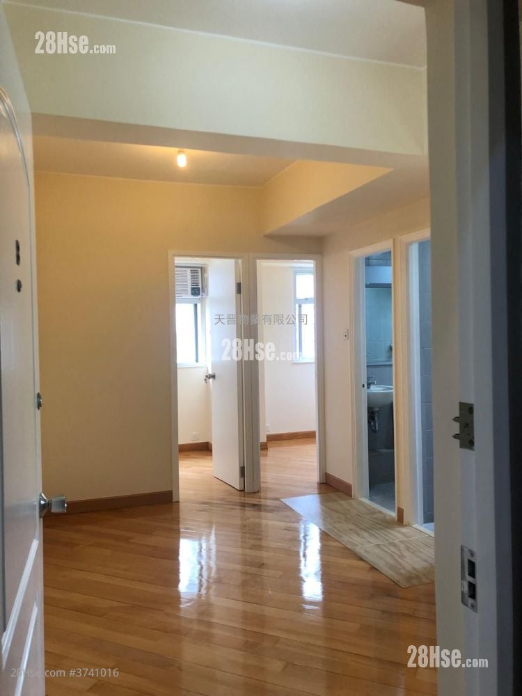 荣林大厦 售盘 2 房 , 1 浴室 270 平方尺