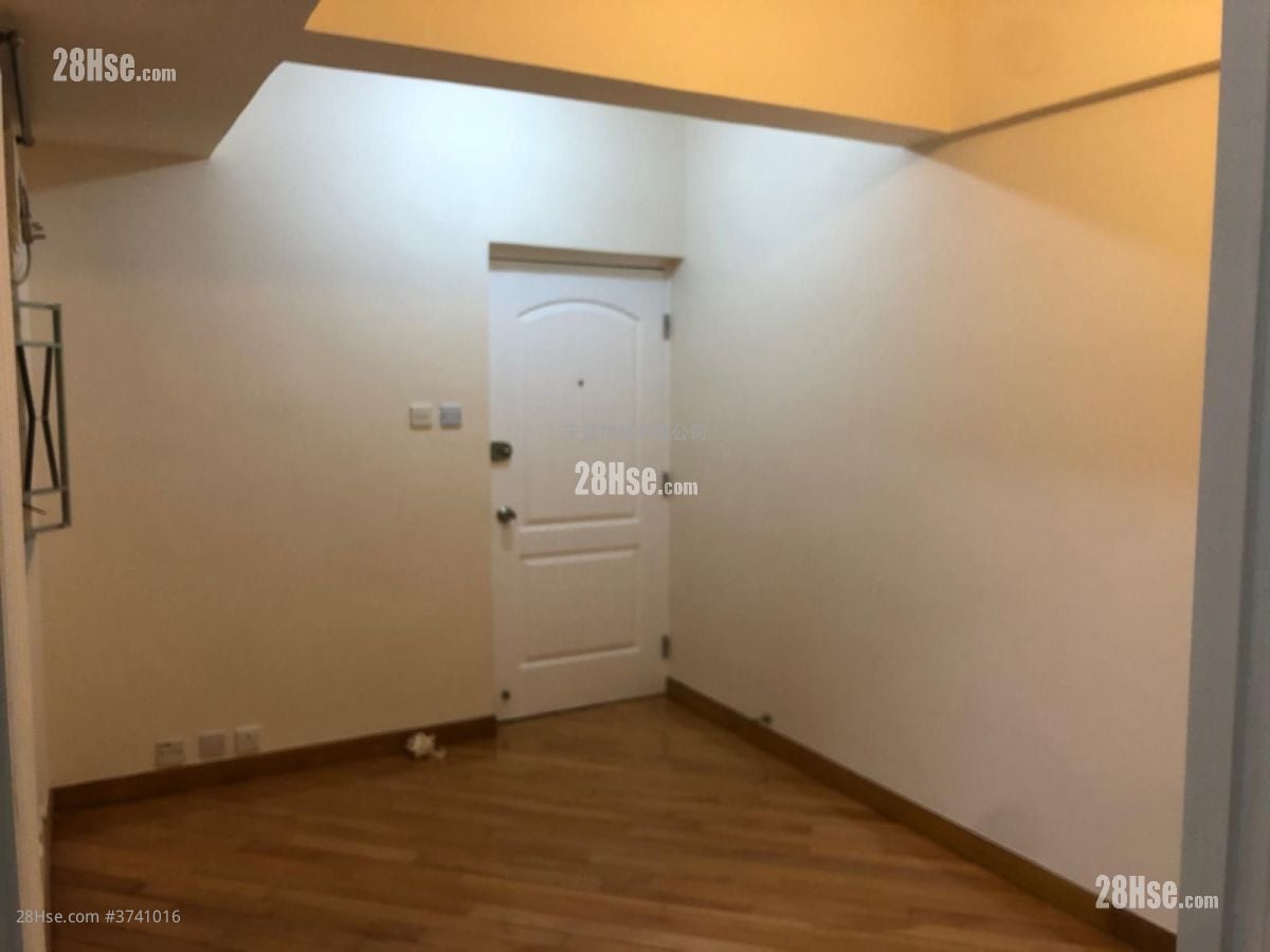 荣林大厦 售盘 2 房 , 1 浴室 270 平方尺