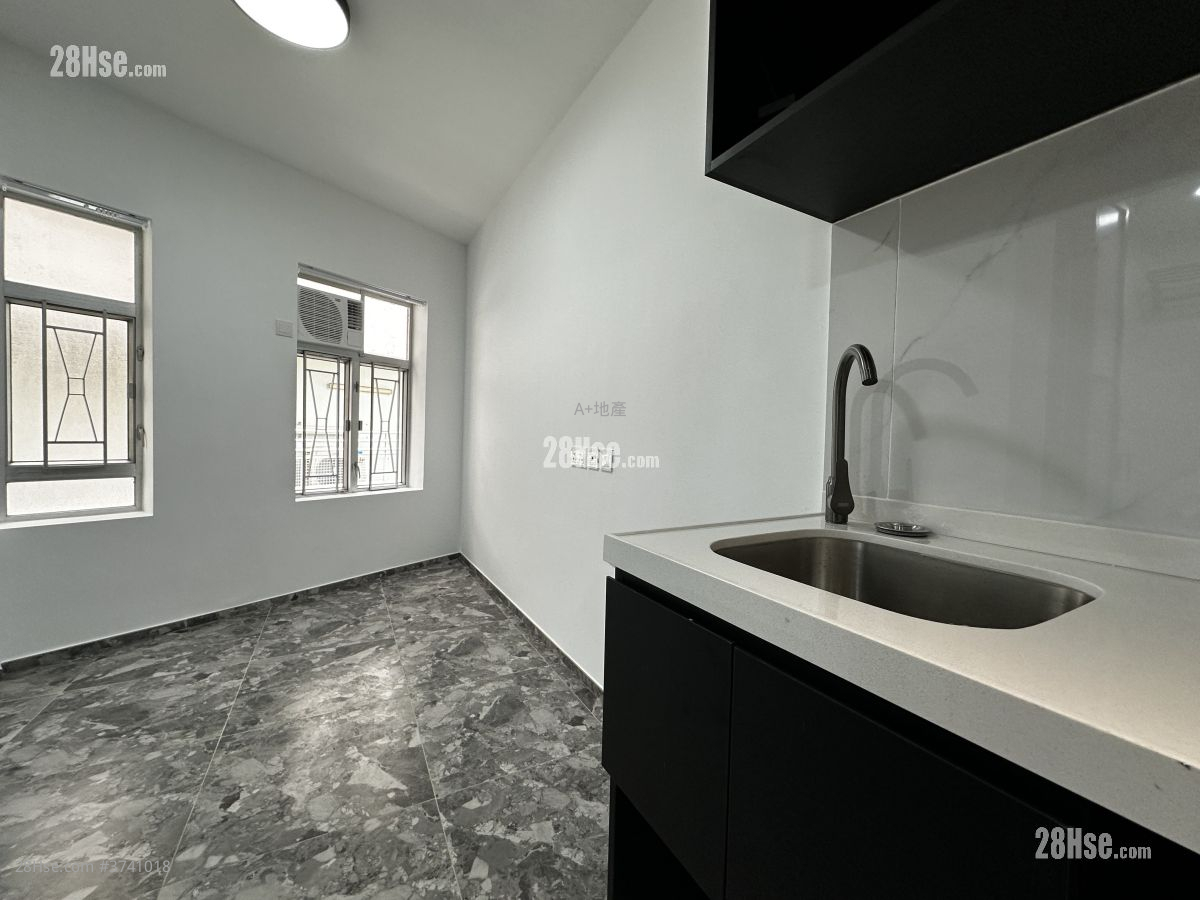 花園大廈 租盤 1 浴室 160 平方呎