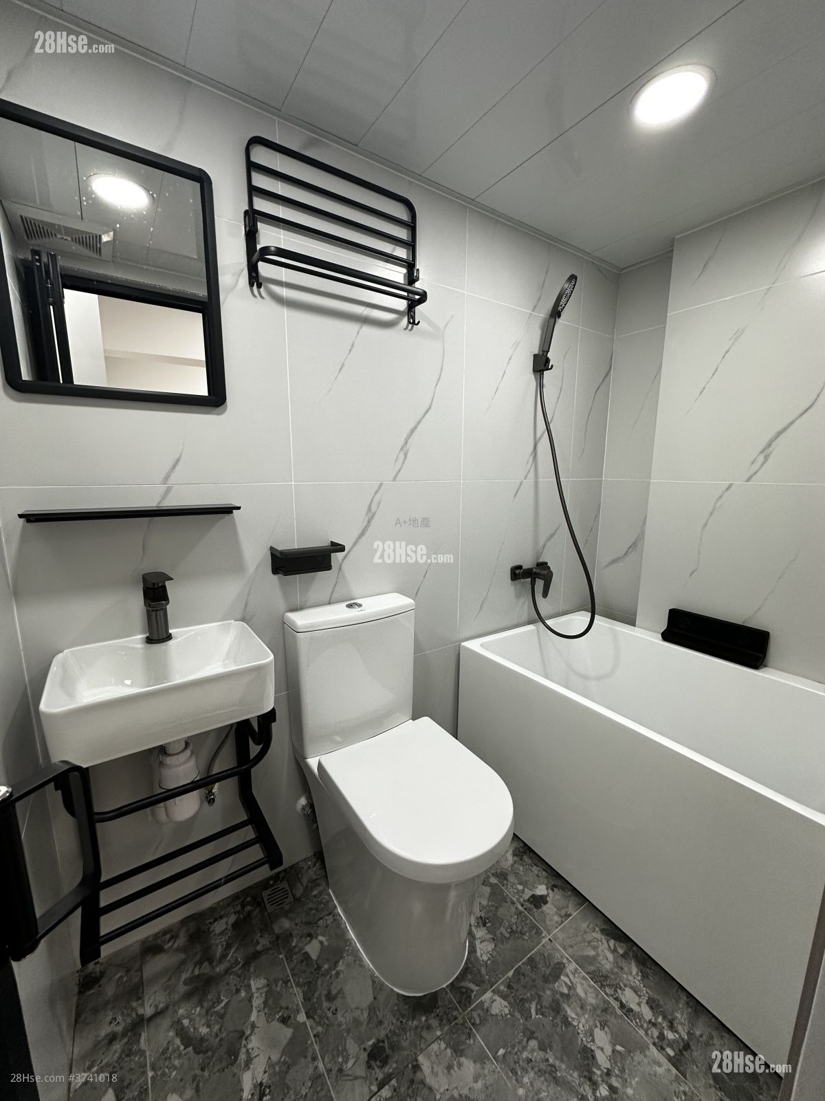 花園大廈 租盤 1 浴室 160 平方呎