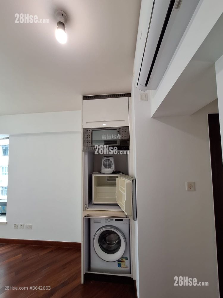 Baker Residences Rental Studio , 1 Bathroom 245 ft²