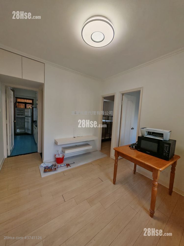 聚贤大厦 租盘 2 房 , 1 浴室 329 平方尺