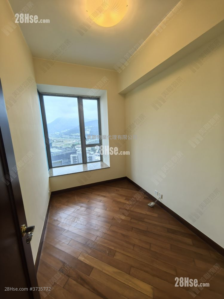 御龍山 售盤 4 房 , 3 浴室 1,444 平方呎