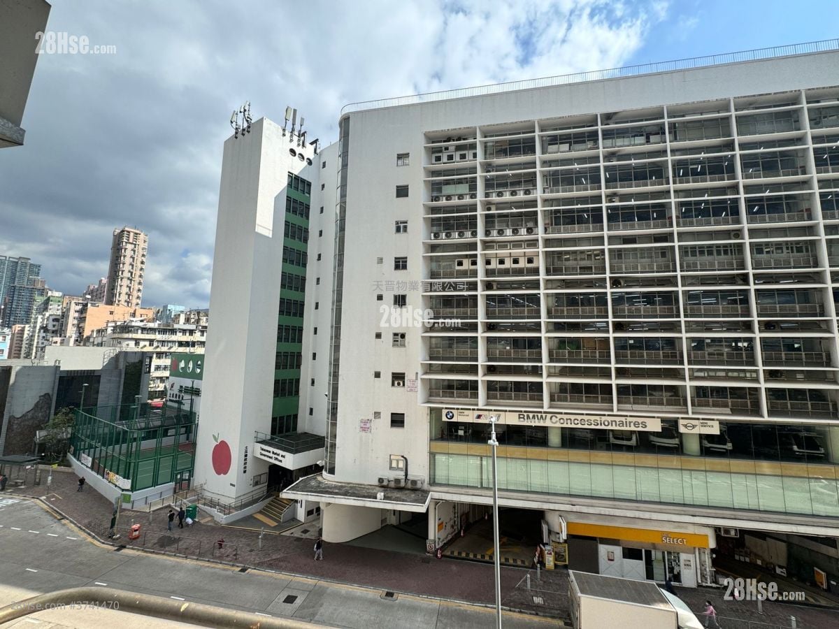 Kwong Yiu Mansion  Sell 3 Bedrooms , 1 Bathroom 601 ft²