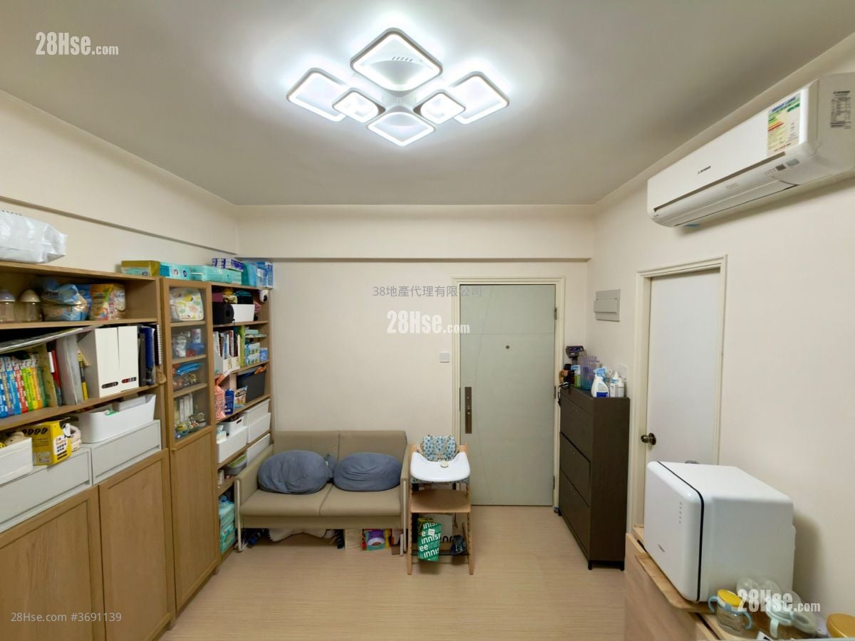 Apollo Building Sell 2 Bedrooms , 1 Bathroom 306 ft²