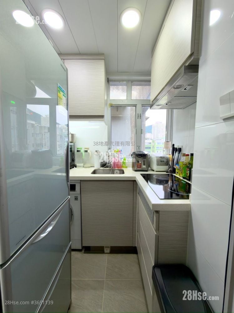 Apollo Building Sell 2 Bedrooms , 1 Bathroom 306 ft²