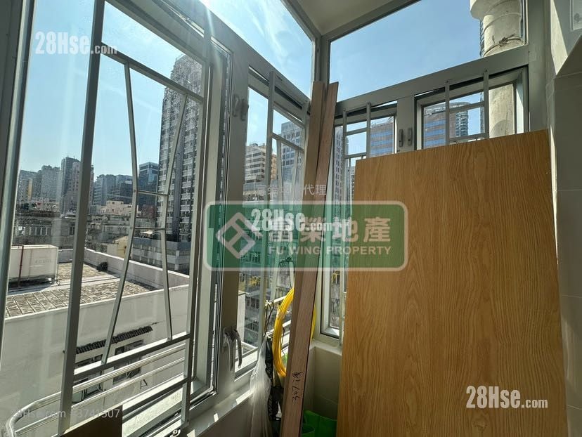 Chee Hing Building Sell 3 Bedrooms , 1 Bathroom 333 ft²