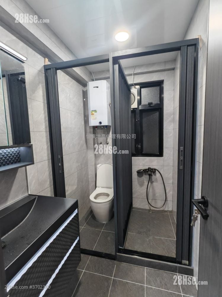 Golden Jubilee House Sell 3 Bedrooms , 2 Bathrooms 616 ft²