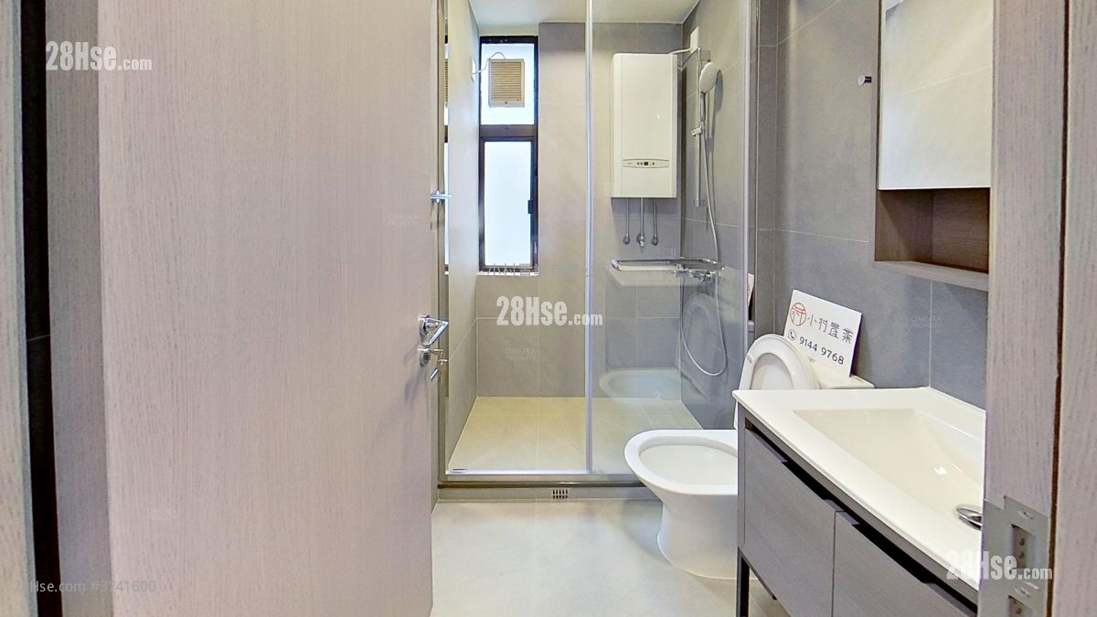 浴室: 恒信大廈 租盤 2 房 , 1 浴室 371 平方呎