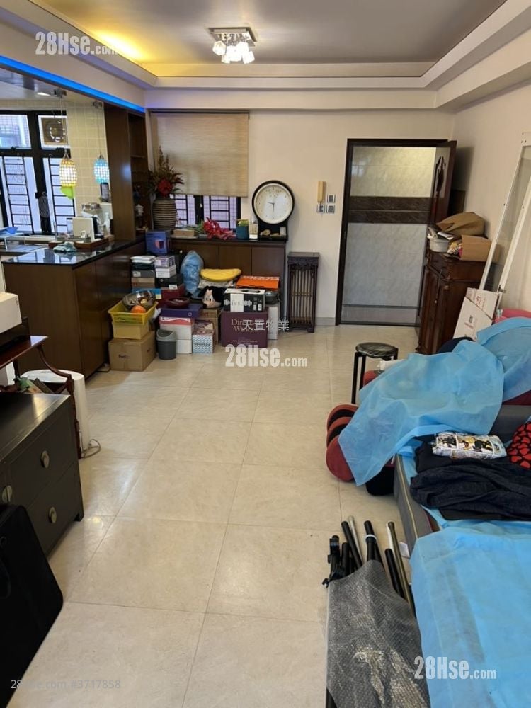 Meadowlands Sell 3 Bedrooms , 2 Bathrooms 798 ft²