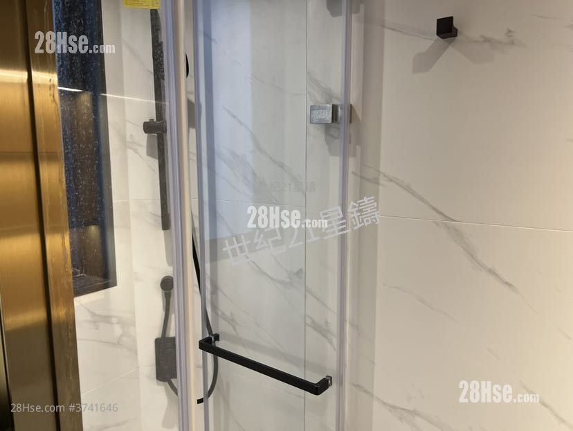 逸南 租盘 1 房 , 1 浴室 242 平方尺