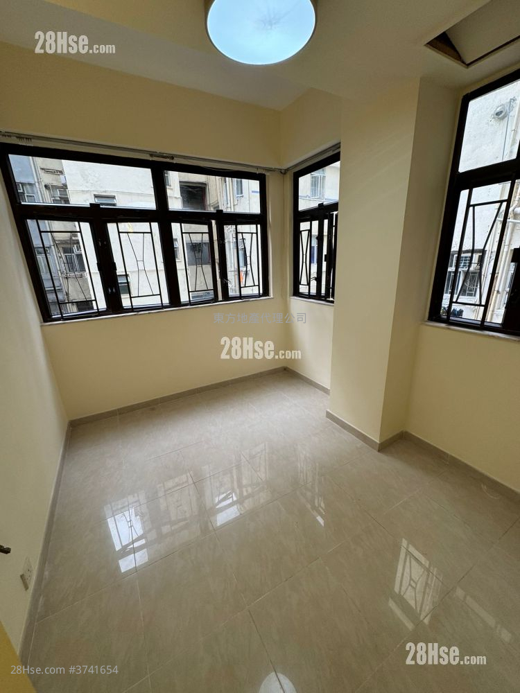 安慶大樓 租盤 2 房 , 1 浴室 338 平方呎