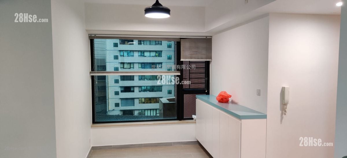 Chelsea Court Sell 3 Bedrooms , 2 Bathrooms 640 ft²