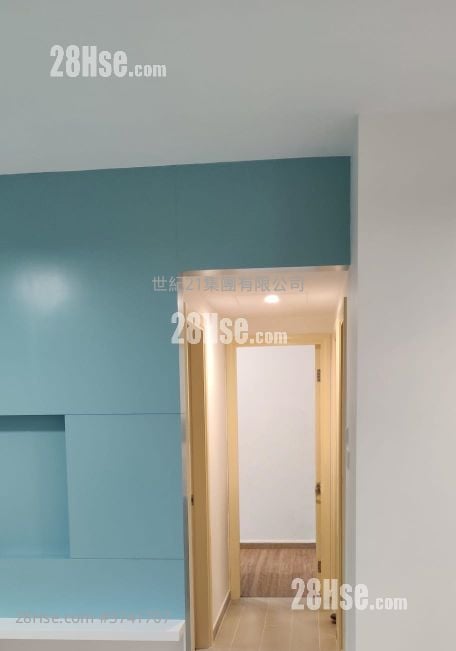 Chelsea Court Sell 3 Bedrooms , 2 Bathrooms 640 ft²