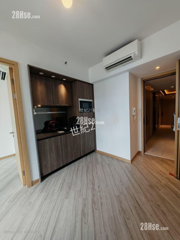 South Walk Aura Rental 1 Bedroom , 1 Bathroom 265 ft²