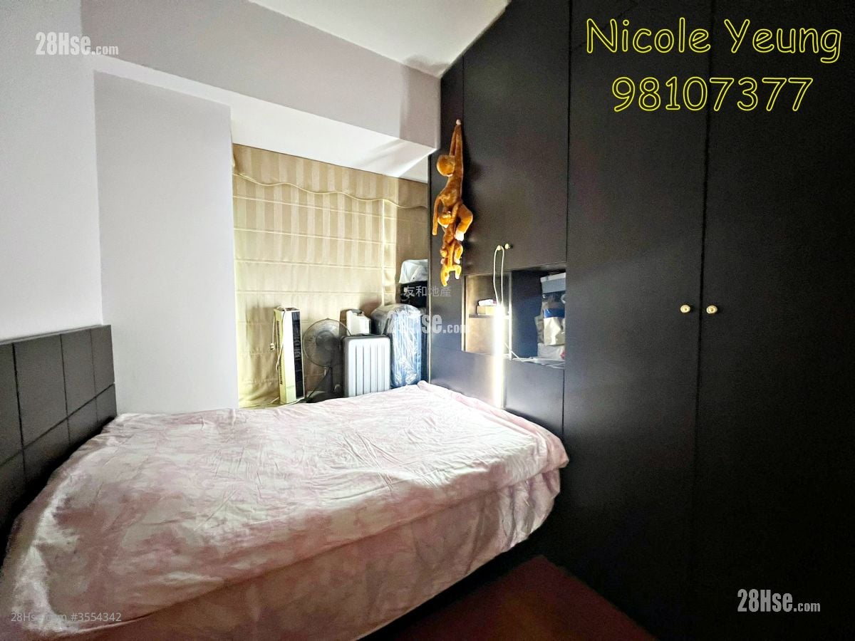 Parc Palais Sell 3 Bedrooms , 2 Bathrooms 1,001 ft²