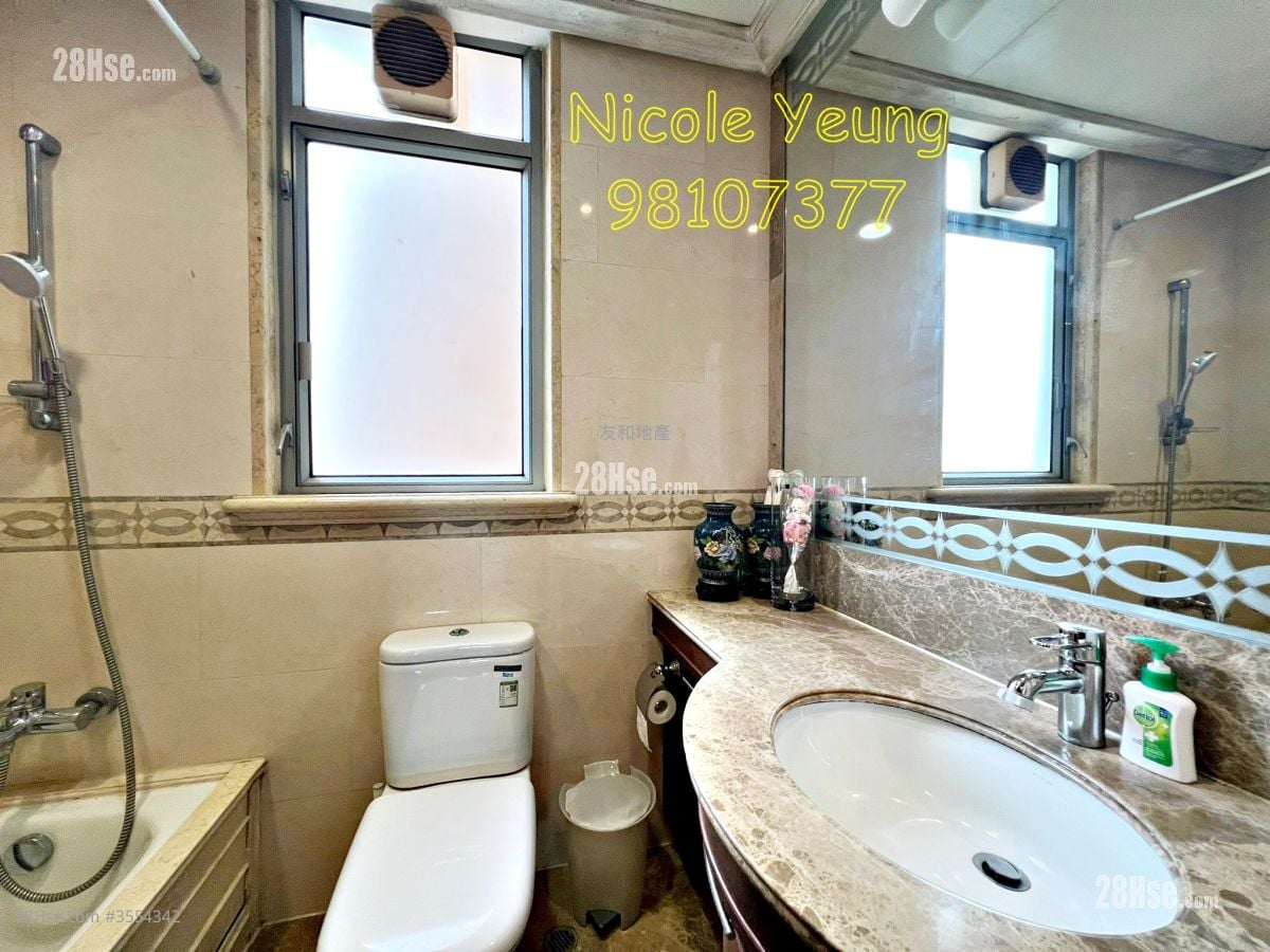 Parc Palais Sell 3 Bedrooms , 2 Bathrooms 1,001 ft²