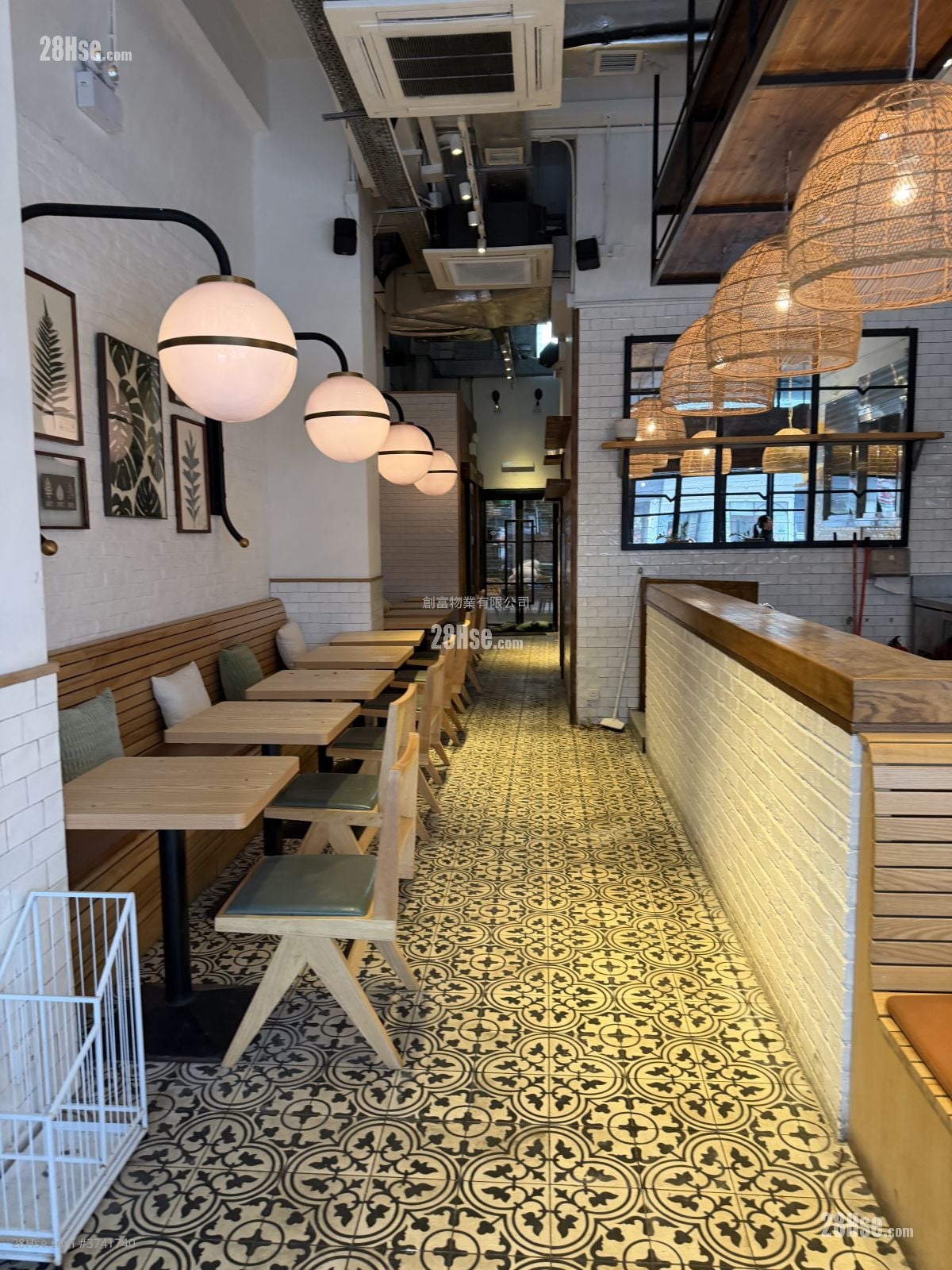 18-20 Sing Woo Road  Rental