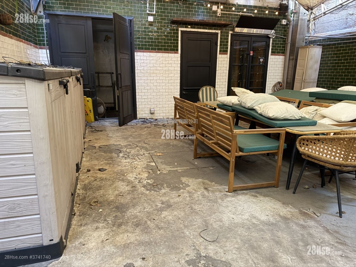 18-20 Sing Woo Road  Rental