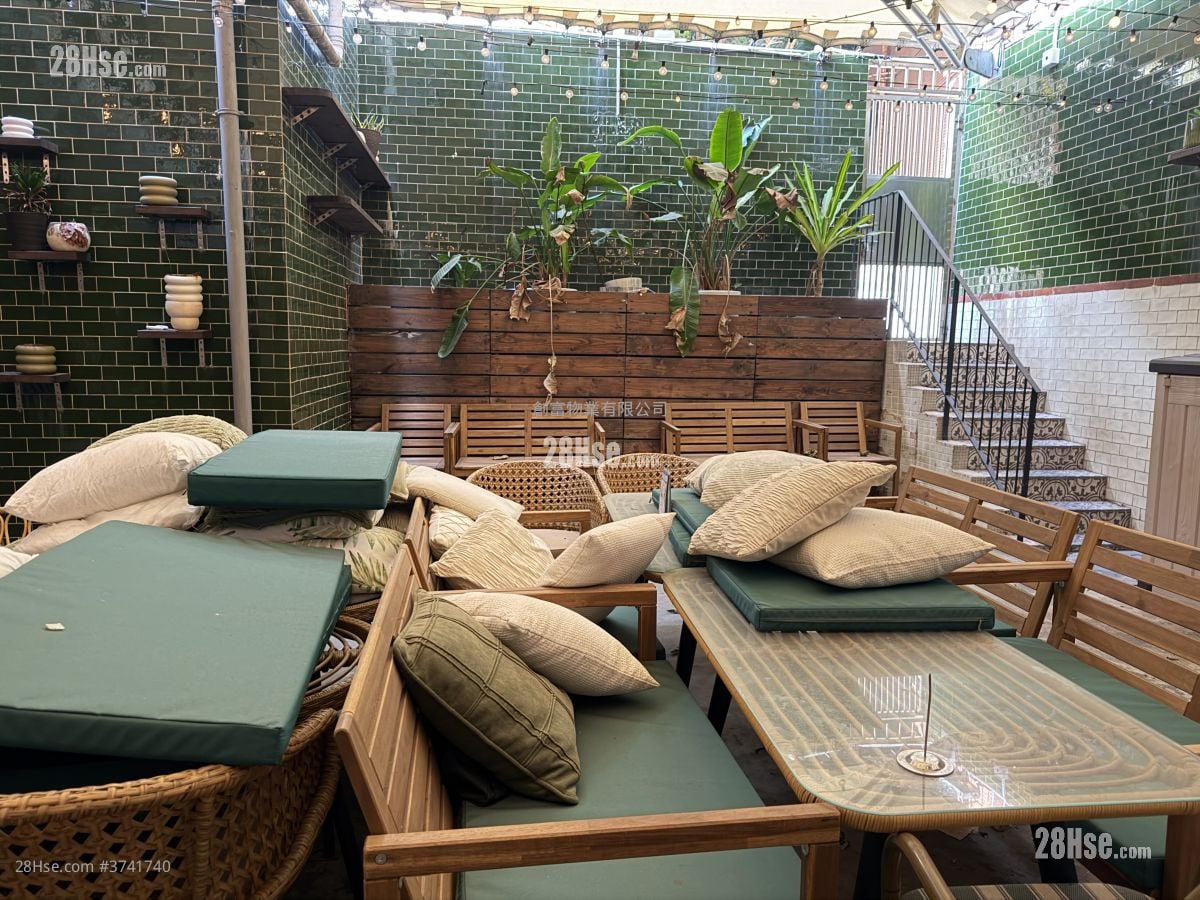 18-20 Sing Woo Road  Rental