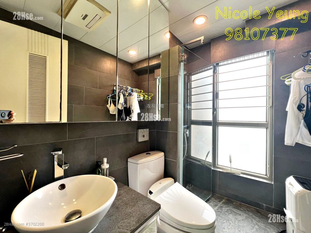 君頤峰 售盤 3 房 , 2 浴室 992 平方呎