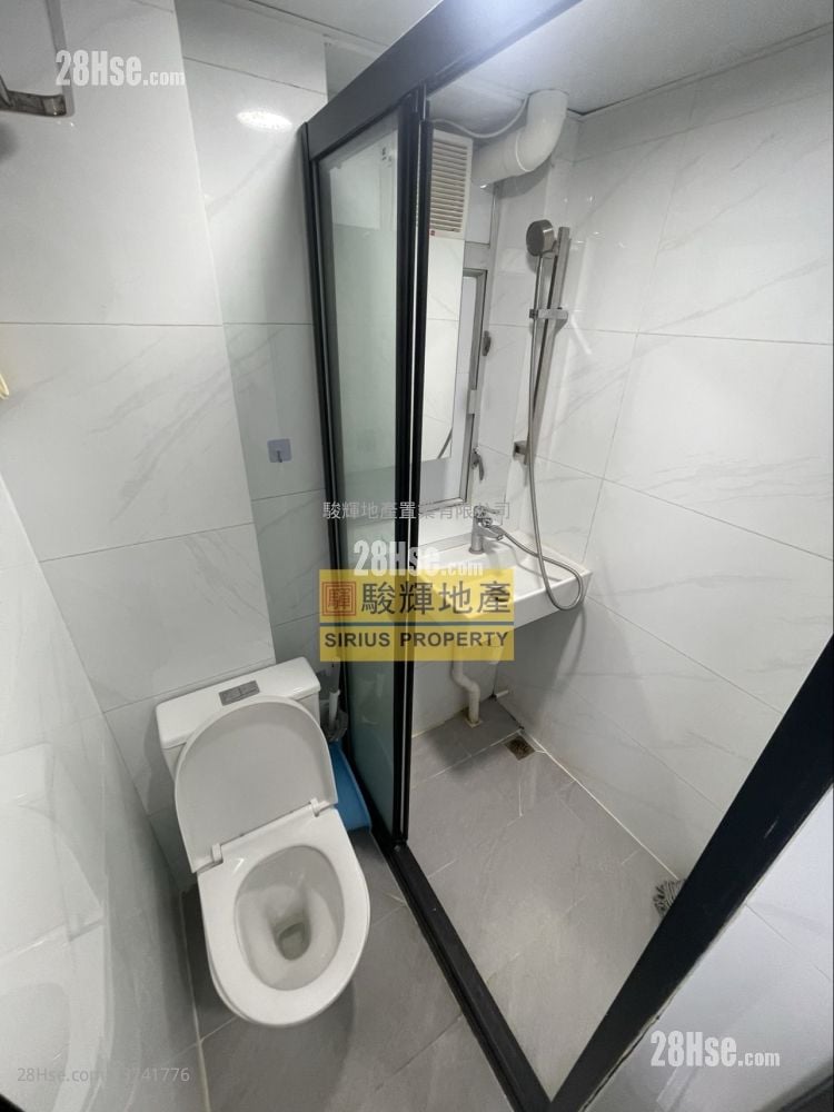 广兰大楼 租盘 180 平方尺