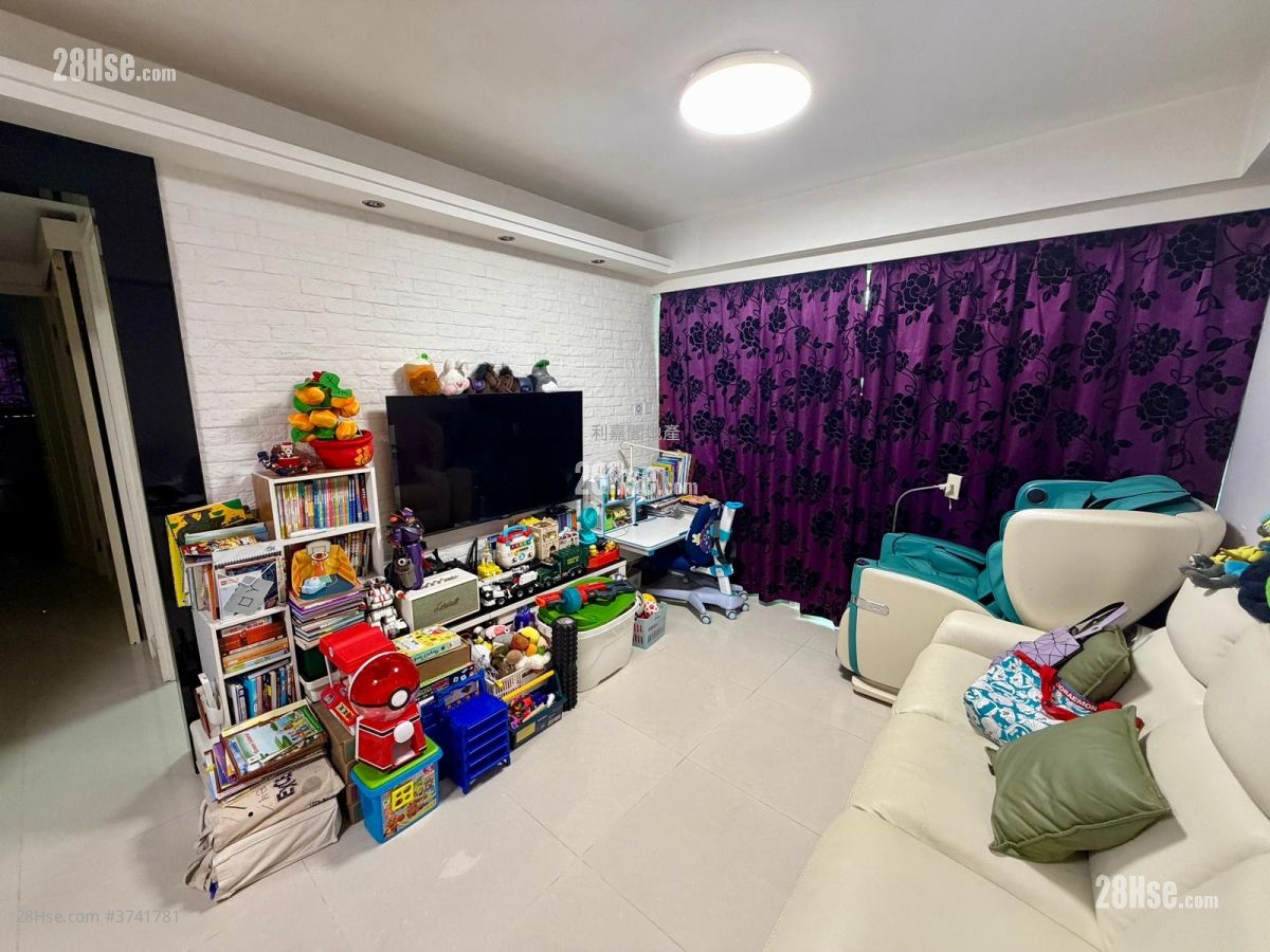 栢慧豪園 售盤 3 房 , 2 浴室 698 平方呎