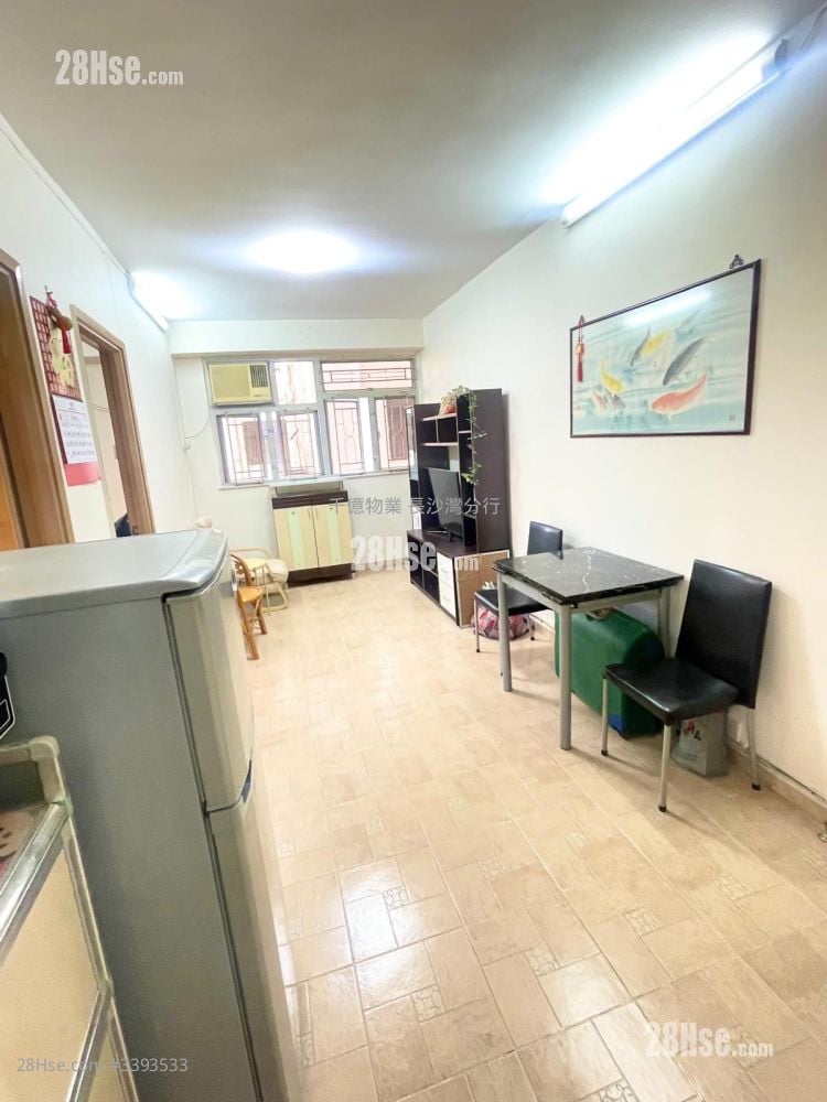 Cosmopolitan Centre Sell 389 ft²