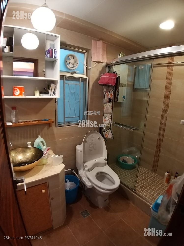 Riviera Lodge Sell 2 Bedrooms , 1 Bathroom 377 ft²