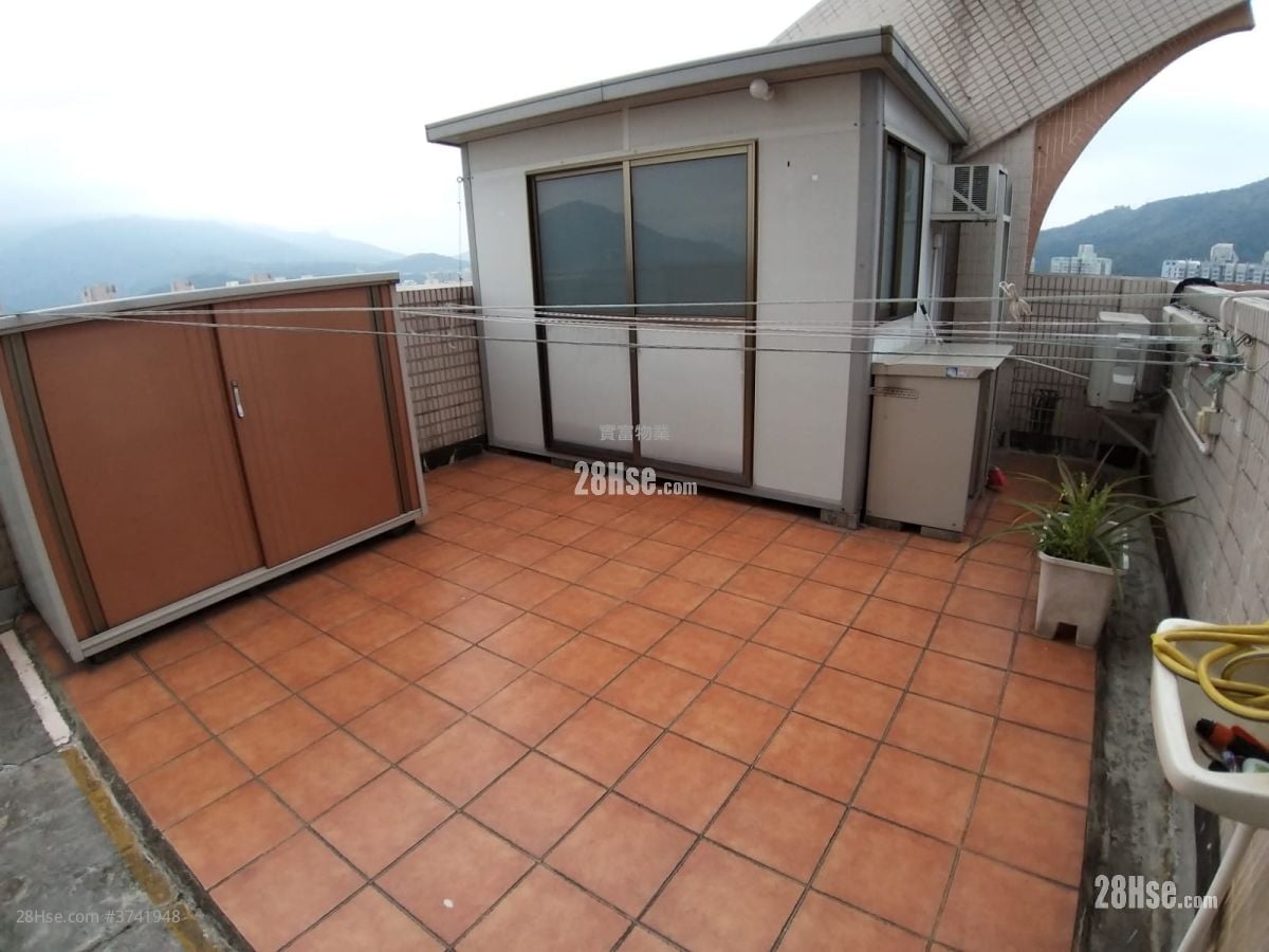 Riviera Lodge Sell 2 Bedrooms , 1 Bathroom 377 ft²