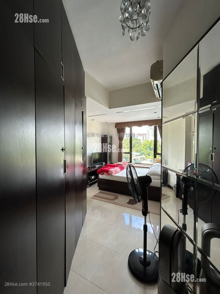 花园大厦 售盘 4 房 , 3 浴室 1,227 平方尺