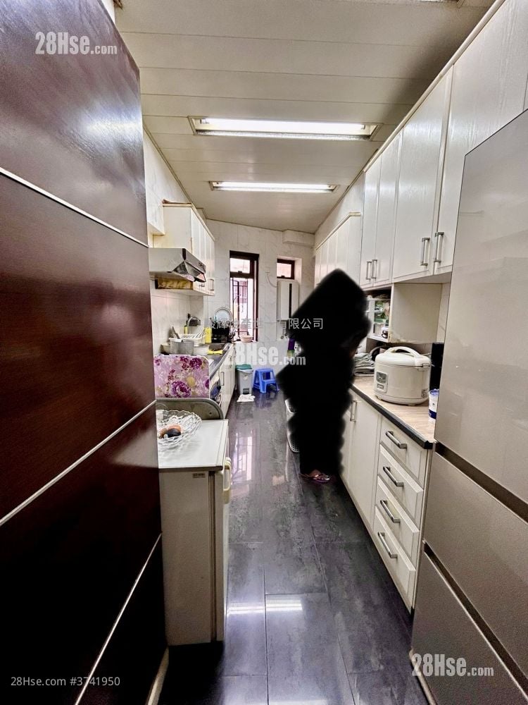 花园大厦 售盘 4 房 , 3 浴室 1,227 平方尺